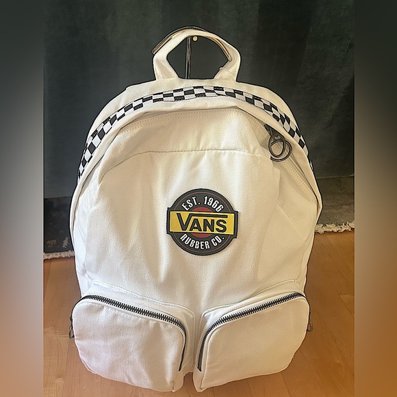 Vans Other - NWT large VANS backpack